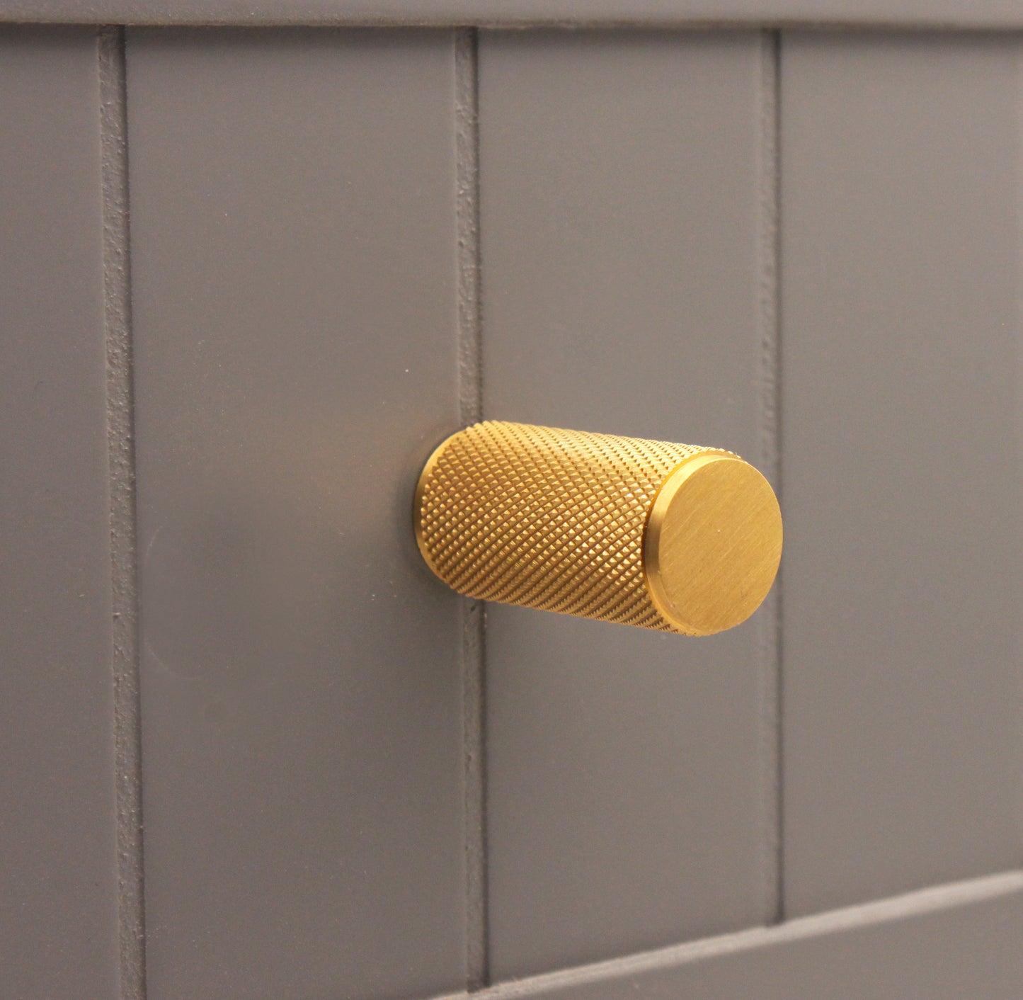 Knurled Cylinder Cupboard Pull Satin Brass